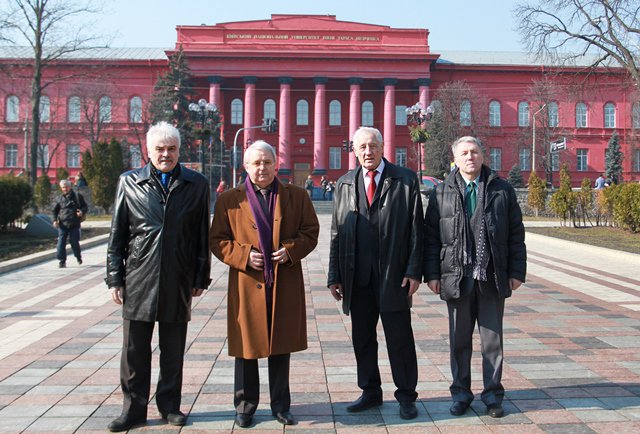 Драгоманівці вшанували Кобзаря 10 березня 2015