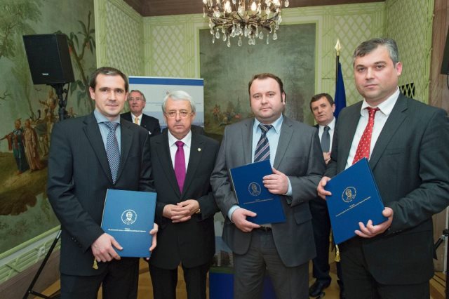 9245 692_Joppen_sRGB